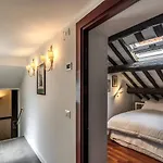 Domus In Via Del Corso * Rom