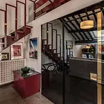 Lägenhet Domus In Via Del Corso Rom