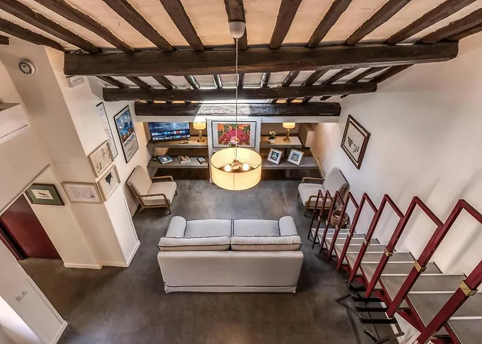 Domus In Via Del Corso Lägenhet