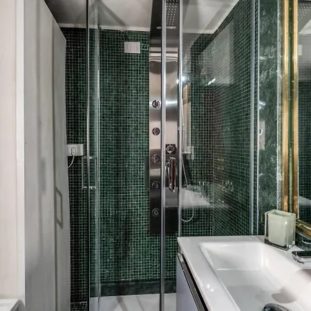 Domus In Via Del Corso * Rom